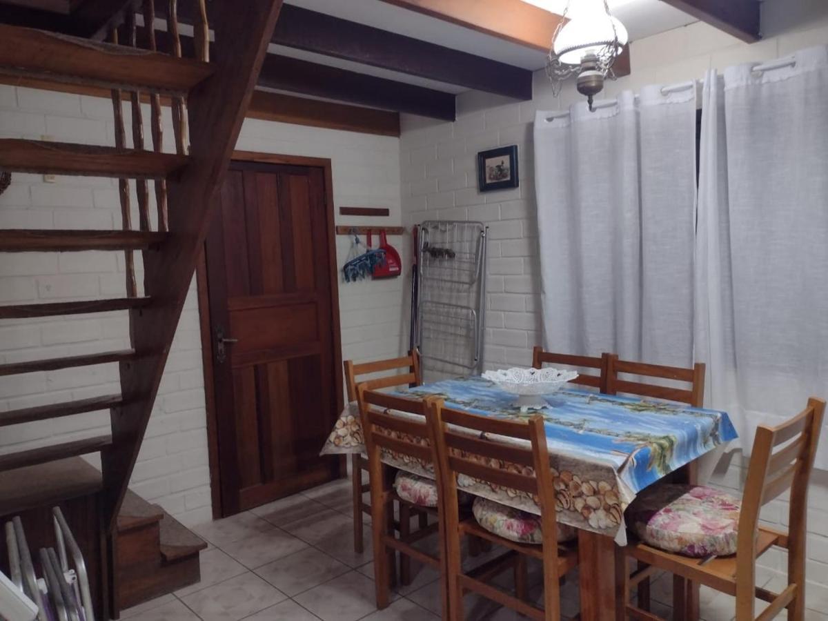 Apartamento Estilo Chale - Enxaimel Бомбиньяс Экстерьер фото